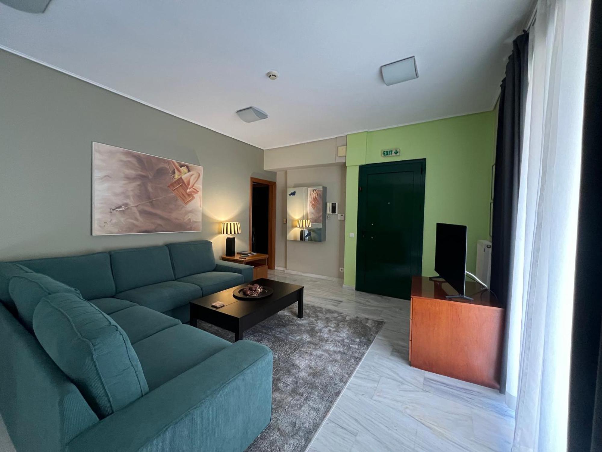 Green Apartment Near Marousi Hospitals & Oaka, By Promoshomes Maroussi Exterior photo